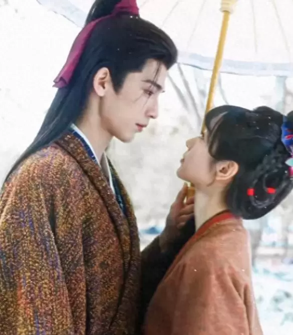 任嘉伦王鹤润主演《佳偶天成》播出后观众大规模弃剧：资讯配图