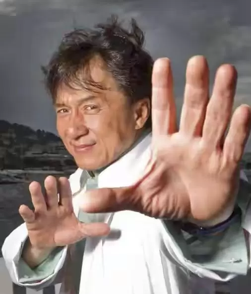 成龙拒拍《尖峰时刻4》后五天内推出歌剧复排与县域养老项目：相关图片